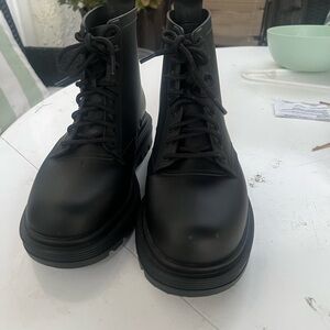 Melissa Men's Classic Black Lace-Up Boots